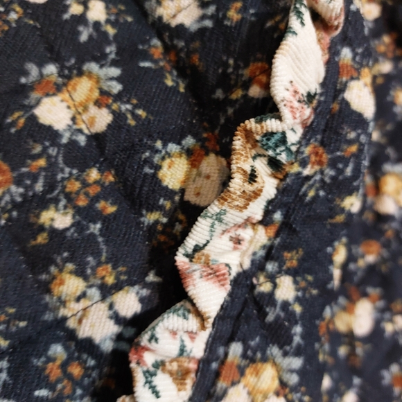 Karlie Ditsy Floral Corduroy Tapestry Quilted Ruffled Jacket Coat M NWT - Picture 6 of 16